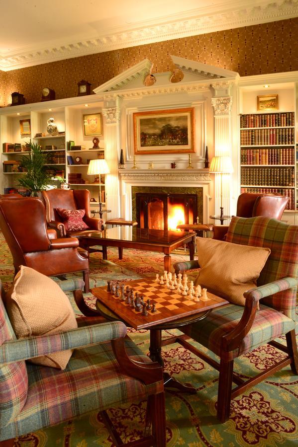 Stapleford Park Hotel & Spa Мелтон-Моубрей Екстер'єр фото