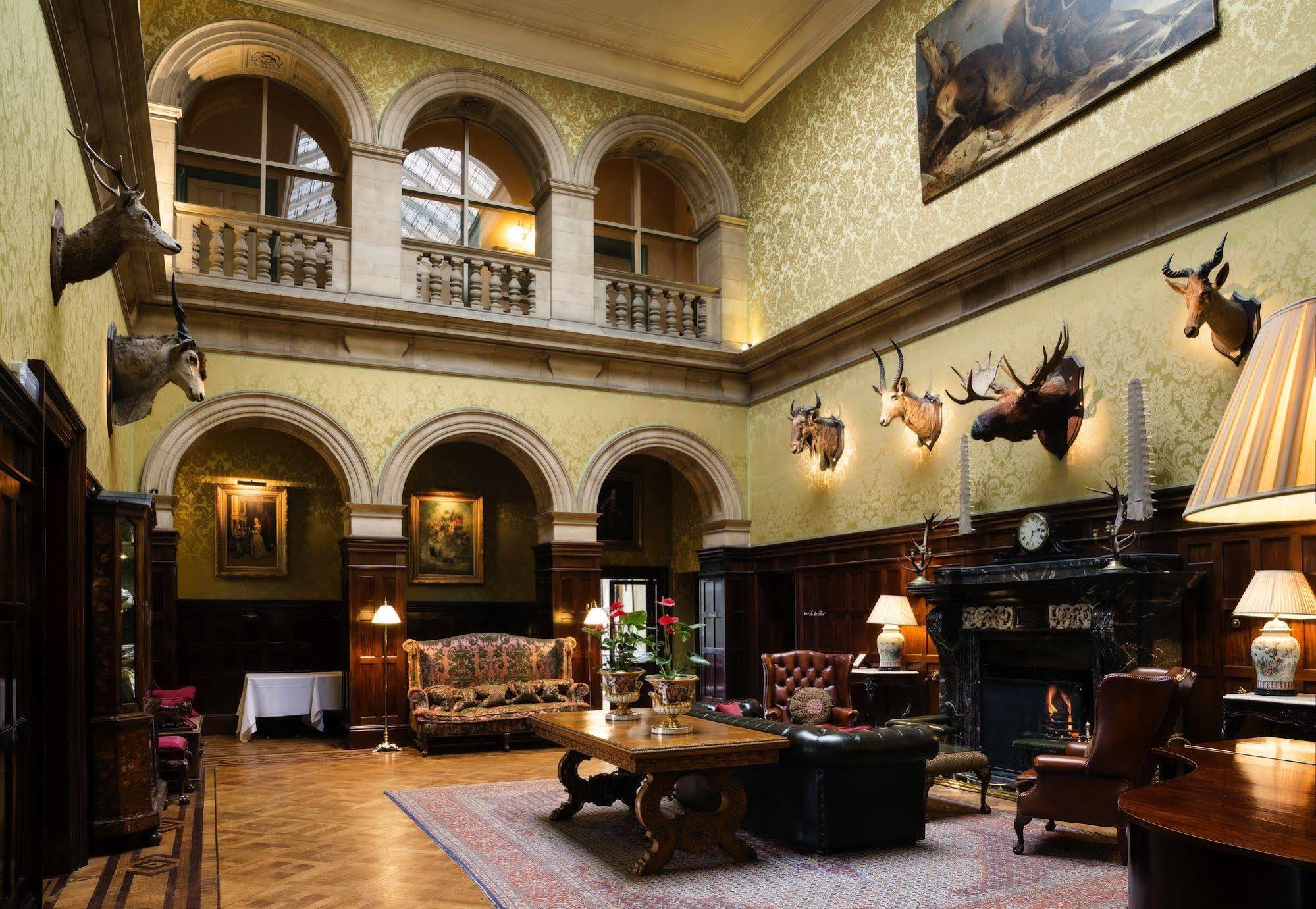 Stapleford Park Hotel & Spa Мелтон-Моубрей Екстер'єр фото